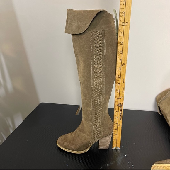 Sbicca Gusto Tan Suede Tall Boots Size 6 - Picture 10 of 16